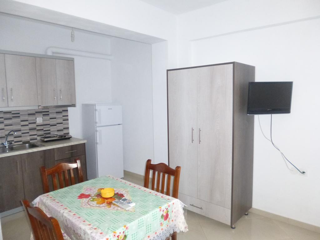 קסאמיל Ylli Mance Apartments חדר תמונה